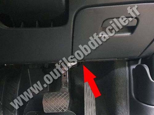 Audi Q3 - Pedals