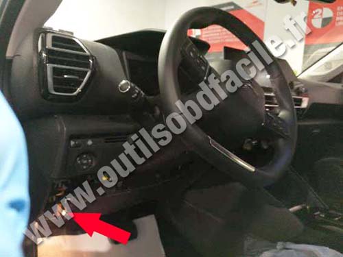 TUTORIAL: Citroen C4 (2011-2020) OBD2 Diagnostic Port Location