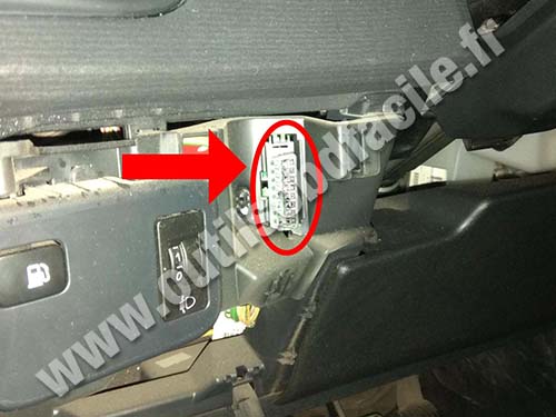 TUTORIAL: Citroen C4 (2011-2020) OBD2 Diagnostic Port Location