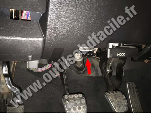 OBD2 port Dodge Grand Caravan (2008 - 2020) - Find your plug !