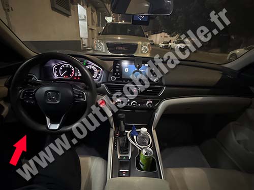 Honda Accord - Center dashboard