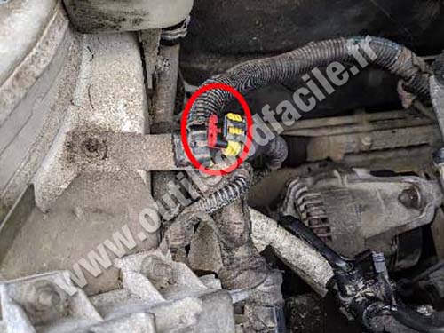 Lancia Y - Diagnostic socket