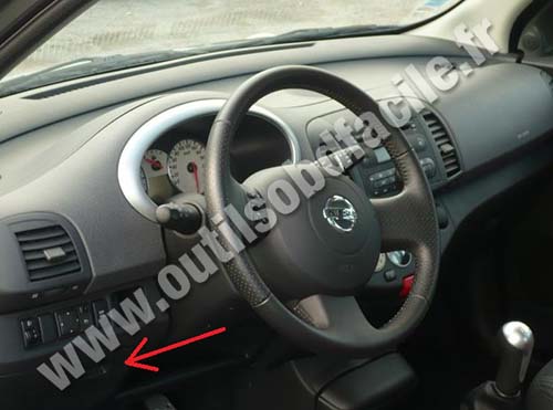 OBD2 port Nissan March / Micra (2002 - 2010) - Find your plug !