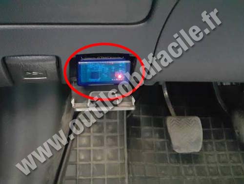 Toyota Corolla OBD2 connector
