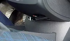 Plugging in klavkarr to OBD port