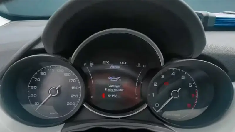 Fiat oil service warning