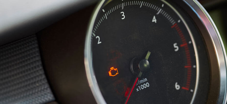 Engine anti-pollution fault indicator